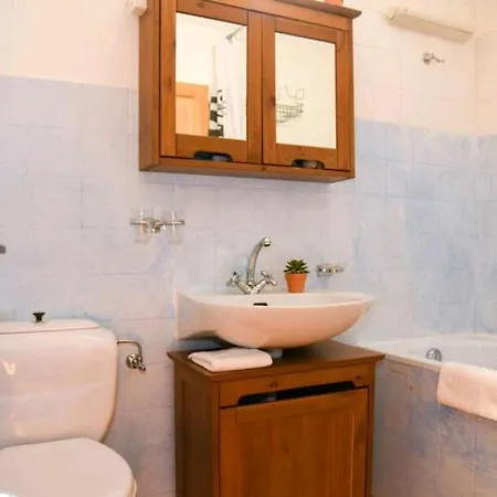 Apartman Christiania 2 J4 By Interhome *